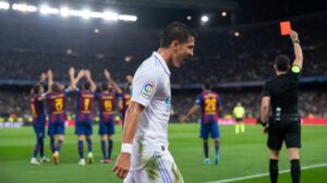 Barcelona gewinnt, Vinícius vom Platz gestellt