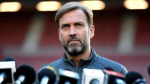 Klopp wendet sich gegen rassistische Äußerungen